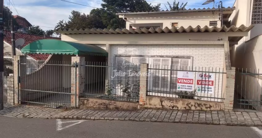 Casa residencial e comercial no Centro de Brusque