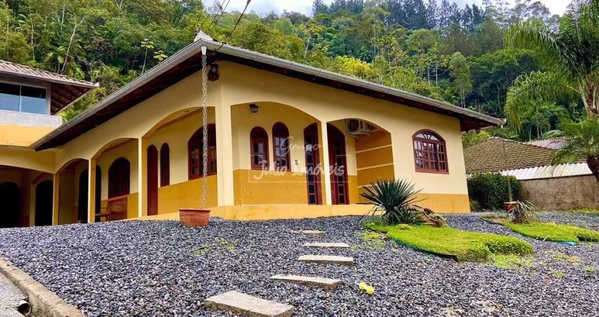 Casa a Venda em Botuvera