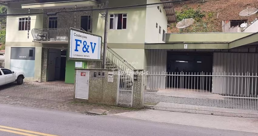 Galpão comercial/ industrial na Primeiro de Maio