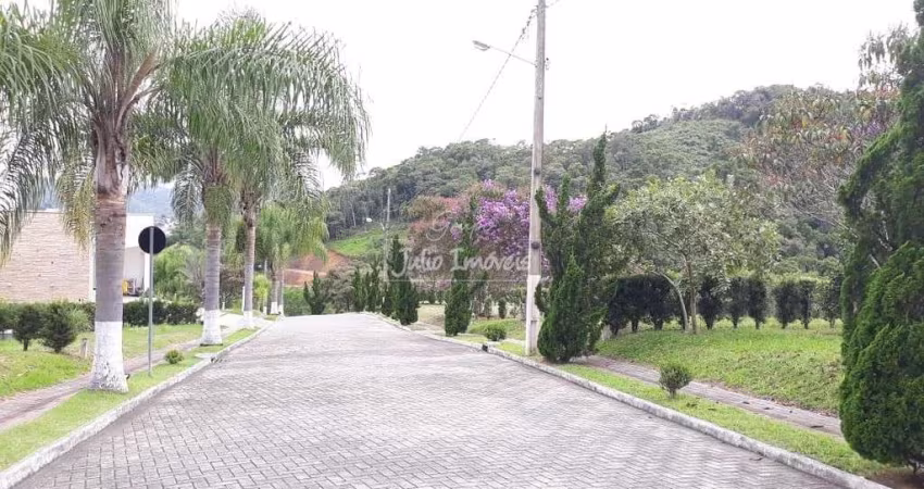 Terreno à venda em condomínio no Dom Joaquim