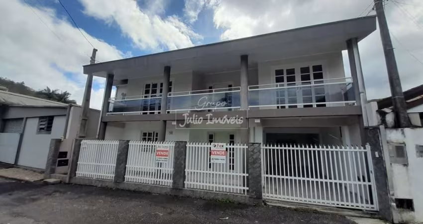 Casa 7 dormitórios São Pedro em Brusque