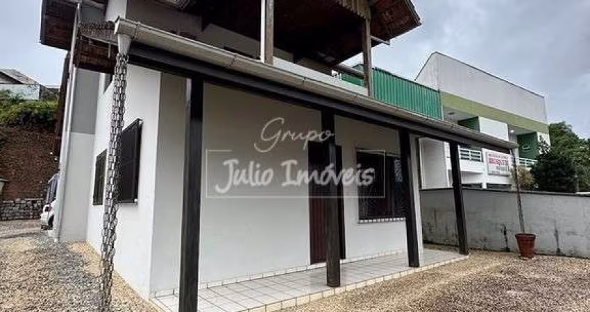 Casa no Souza Cruz com 3 dormitórios em Brusque