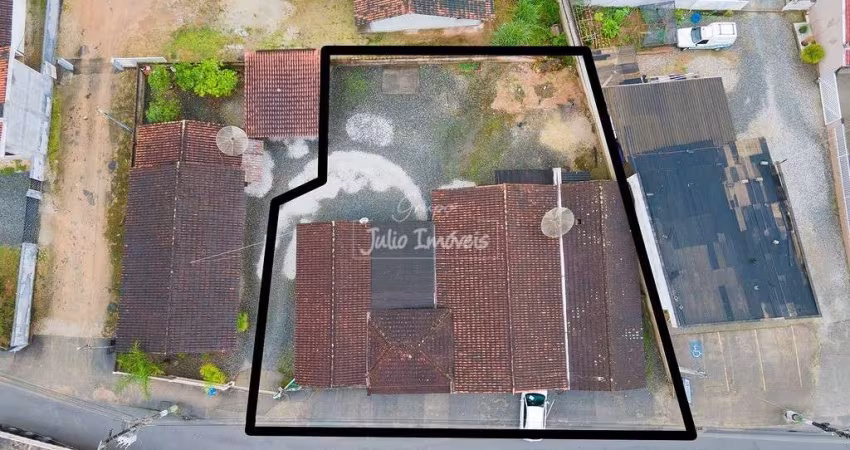 Sala comercial e Casa Azambuja Brusque