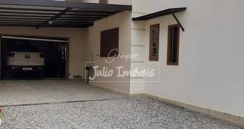 Casa 3 dormitórios Mineral Itajaí