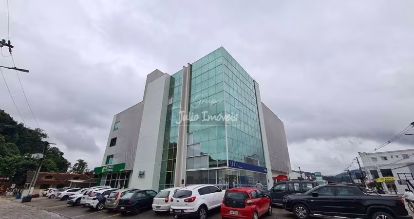 Sala comercial no centro da Guabiruba.