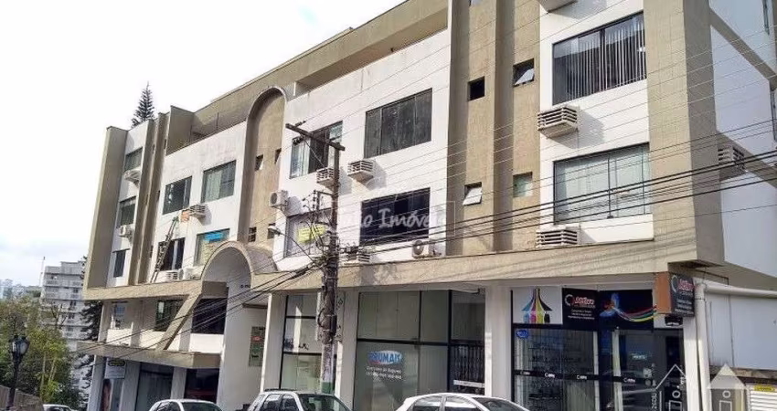 Sala comercial para alugar em Brusque no Centro.