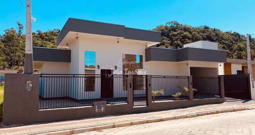 Casa 1 suíte 2 demi suítes em Guabiruba Sul