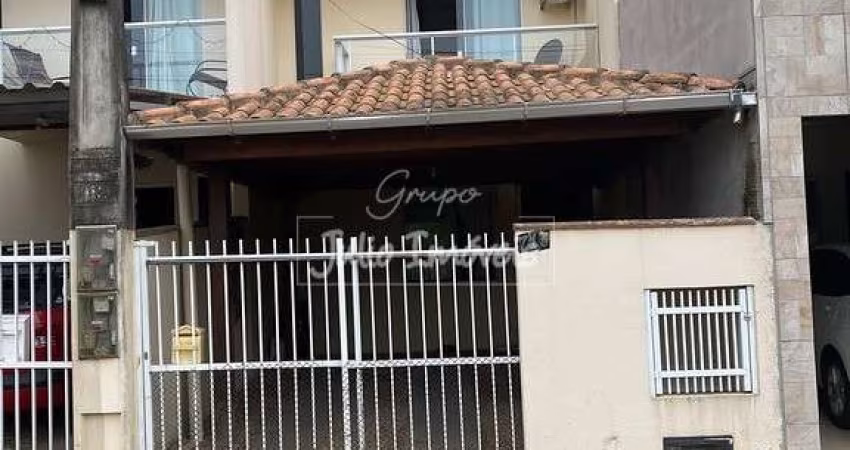 Sobrado 2 suites no Rio Branco em Brusque