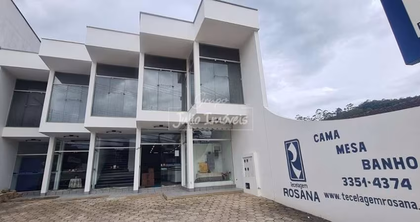 Sala para alugar na 1º de Maio