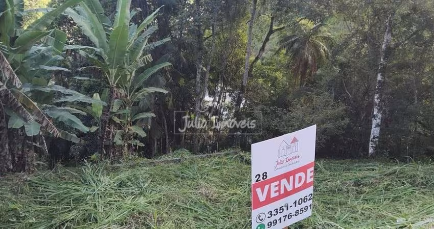 Terreno em declive no bairro São Pedro em Brusque