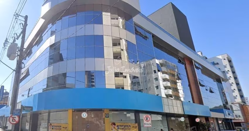 Sala  comercial  para  locação  no  Centro