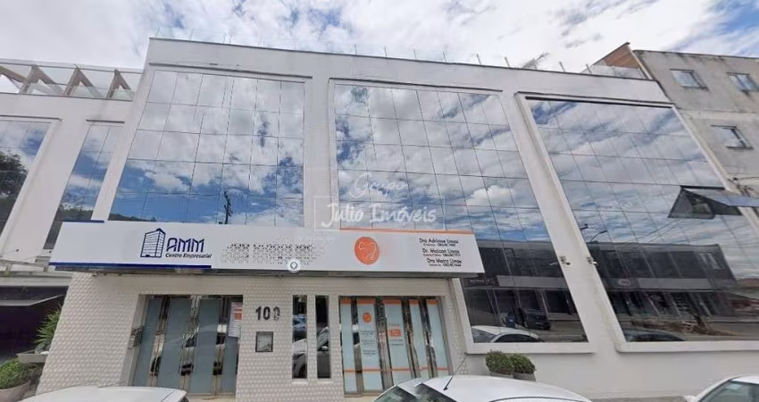 Sala comercial para locação na 1º de Maio