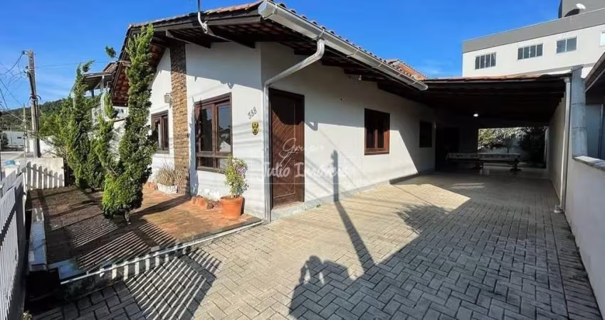 Casa  de 3 quartos no Dom Joaquim Brusque