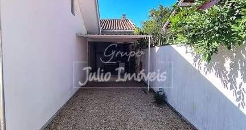 Galpão de dois pisos no Souza Cruz para alugar