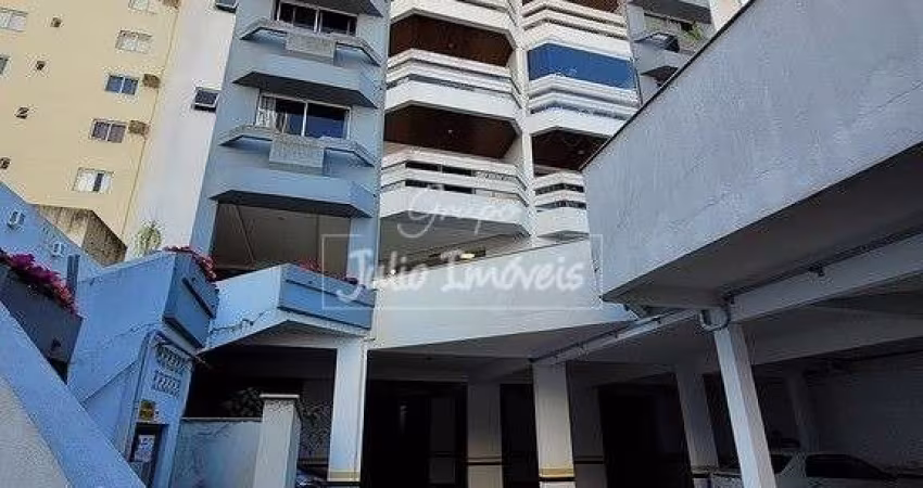 Apartamento com 3 dormitórios no Centro em Brusque