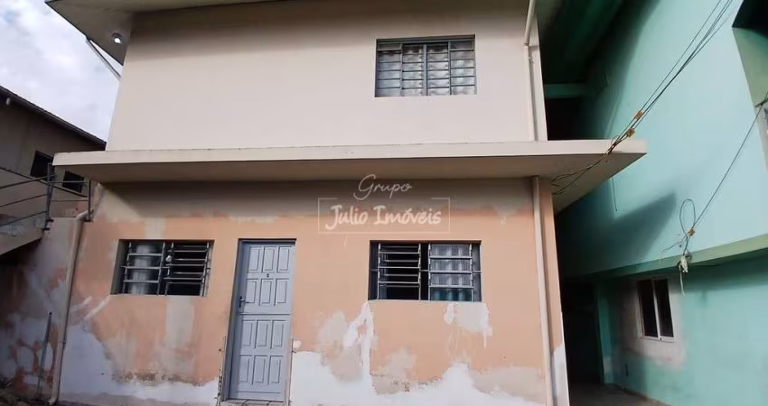 Apartamento com 01 dormitório no centro II.