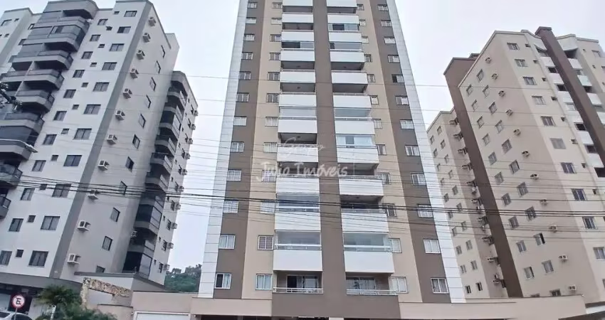 Apartamento com 3 quartos para alugar no Centro I, Brusque 