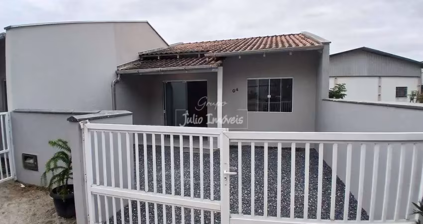 Casa com 2 quartos para alugar no Limeira Baixa, Brusque 