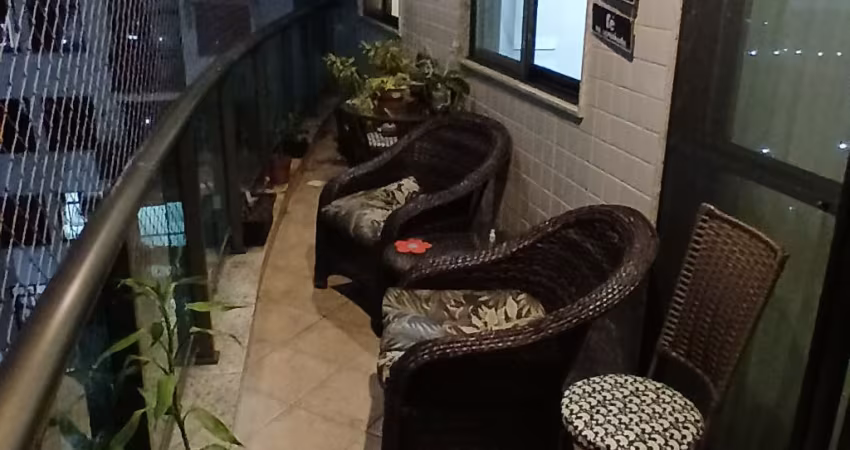 Vendo apartamento 3 quartos na Rua Aroazes Barra Olímpica