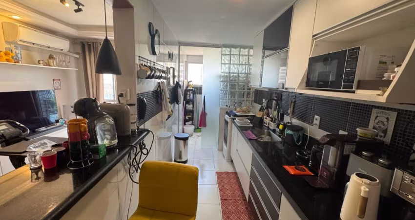Vendo apartamento na Abelardo Bueno todo reformado