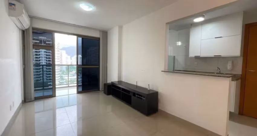 Vendo apartamento na Rua Aroazes Grand Village prédio novo