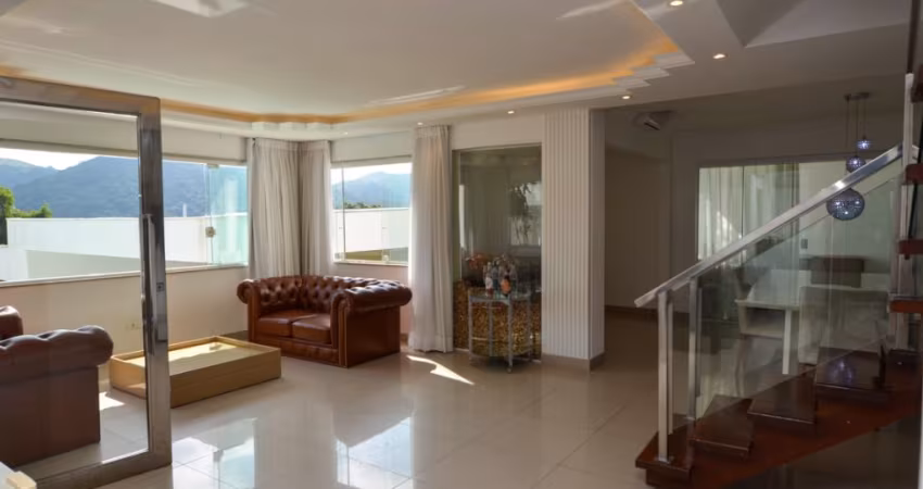 Linda Casa no Condomínio Passaredo Taquara. Oportunidade!!!