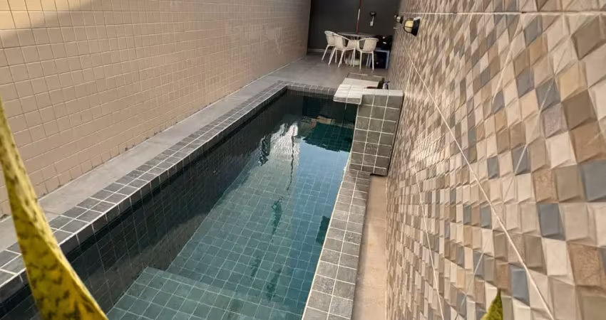Bancários - #joaopessoa #paraiba . lindo apartamento todo projetado, térreo com área privativa, piscina exclusiva e 3 quartos sendo 2 suítes.