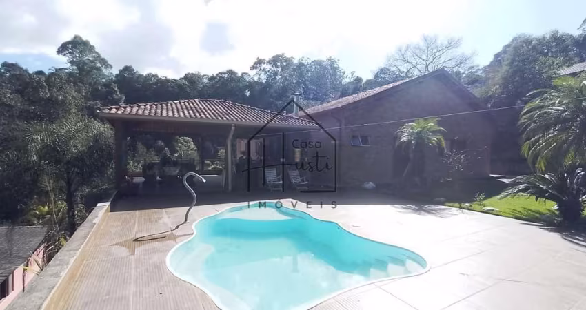 Casa à venda, 3 suítes - 383m² - Jardim Itatiaia - Embu das Artes/SP