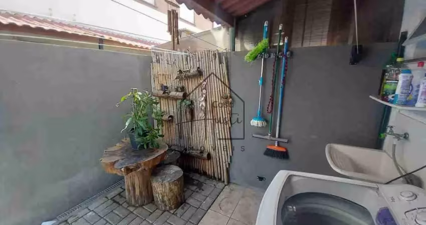 Casa em condomínio à Venda - 2 dormitórios - 48 m² - Água Espraiada (Caucaia do Alto) - Cotia/SP