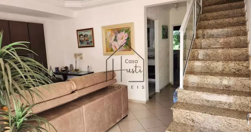 Casa no condomínio mirante dos ipês, em cotia, disponível pra venda.