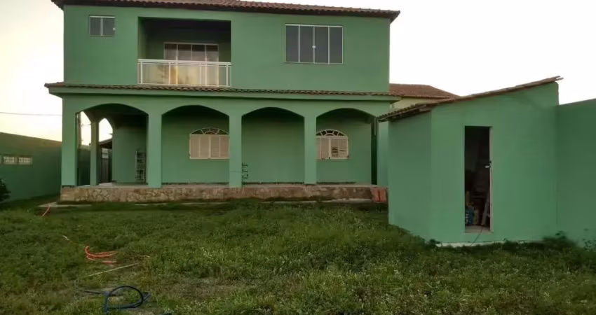 Casa para venda em cabo frio, unamar (tamoios), 2 dormitórios, 1 banheiro, 1 vaga
