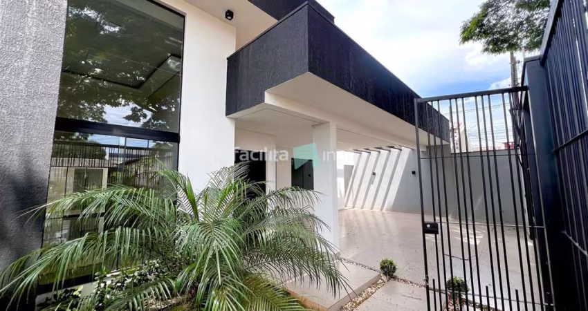 CASA COM PISCINA NO JARDIM ALVORADA