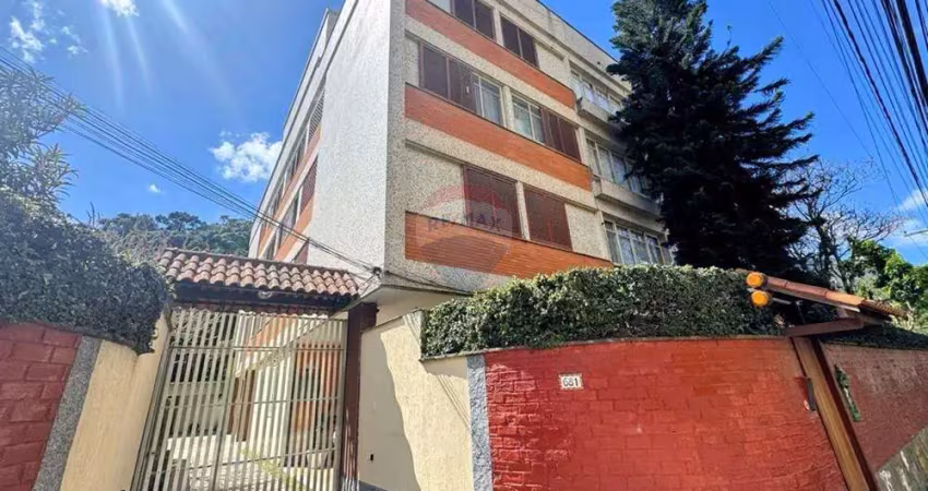 Apartamento com 3 quartos para alugar na Rua Manoel José Lebrão, 681, Várzea, Teresópolis