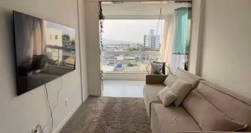 Apartamento no centro de navegantes - 3 dormitórios