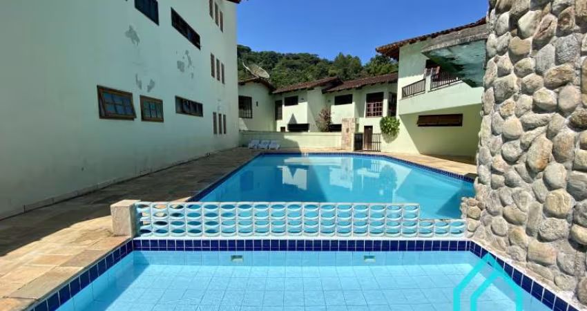 Apartamento à Venda em Ubatuba - Praia do Lázaro | 2 Quartos, 1 Suíte, Condomínio Completo