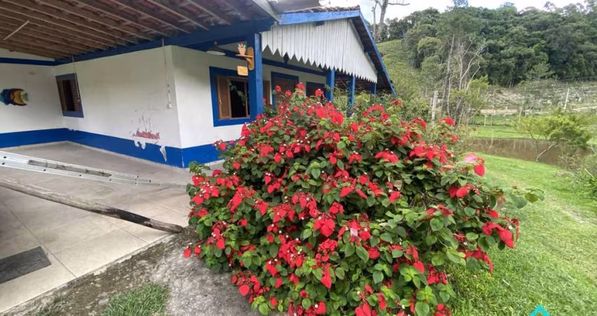 Sítio com 23 Alqueires - NATIVIDADE DA SERRA - Casa com Suítes, Piscina Natural e Lagos