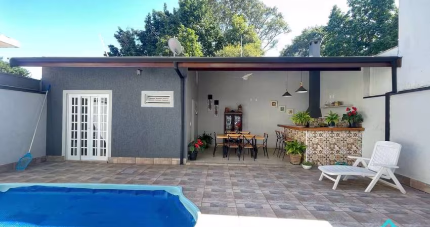 Casa de condomínio à venda, no CONDOMINIO PINHEIROS,  em Tremembé, jardim santana, com 3 quartos, 237m²