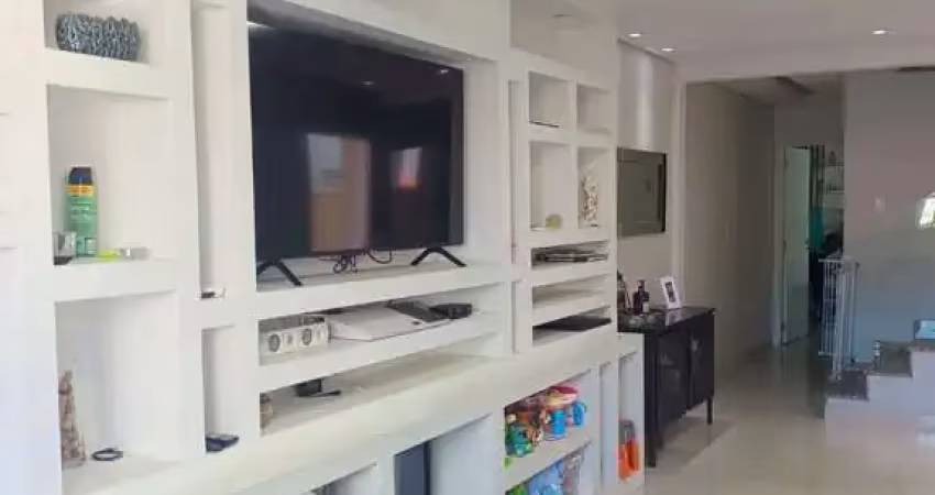 Casa estilo sobrado com 3 dormitórios, suíte, churrasqueira e 4 vagas no parque são domingos - conh
