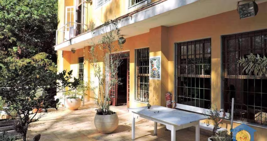 Casa à Venda - R$ 2.198.000 - Vila Real Moinho Velho - Embu das Artes/SP