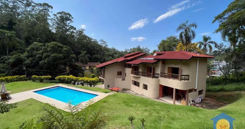 Casa com 4 dorms à Venda, at. 4.700 m² por R$ 1.795.000 - Jardim Itatiaia - Embu das Artes/SP