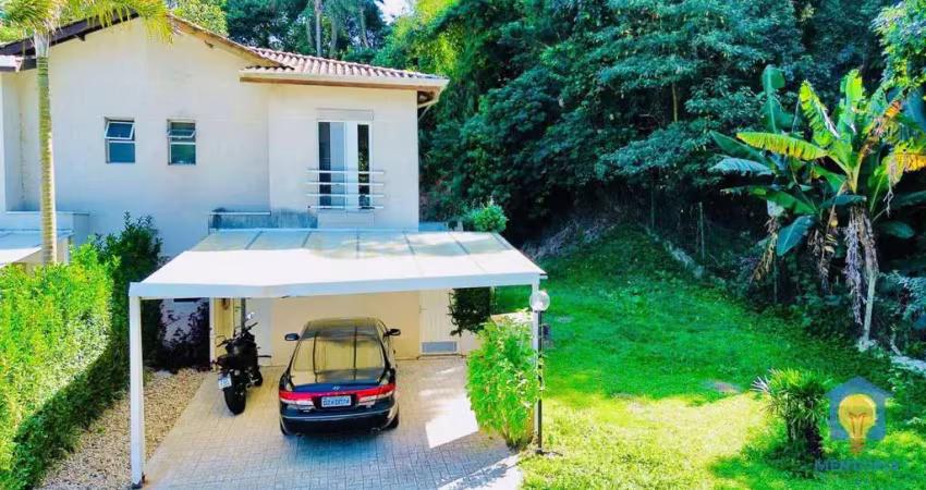 Casa com 3 dorms à Venda, 180 m² por R$ 695.000 - Parque Rincão - Cotia/SP
