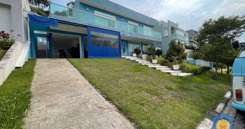 Casa com 4 dormitórios à venda, 350 m² por R$ 2.300.000,00 - Parque das Artes - Embu das Artes/SP
