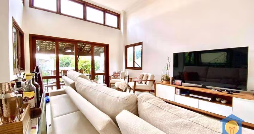 Casa com 4 Suítes à venda, 325 m² por R$ 1.110.000 - Bairro Moinho Velho - Cotia/SP