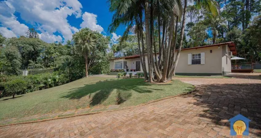 Casa térrea, porteira fechada  com 3 dormitórios à venda no miolo da granja, 418 m² por r$ 3.600.000 - vila santo antônio - cotia/sp