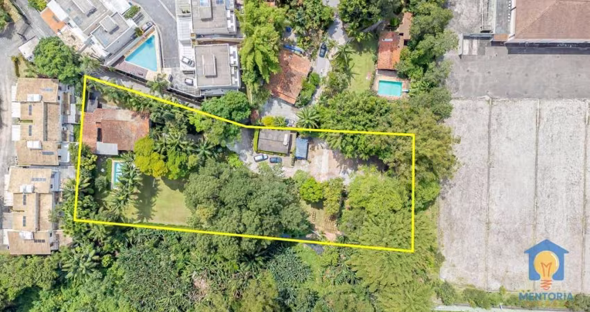 Terreno à venda perfeito para construção de villagio, 5600 m² por R$ 1.500.000 - Jardim Rebelato - Cotia/SP