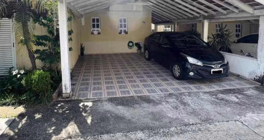 Excelente casa com 3 dormitórios em condomínio fechado com excelente localização