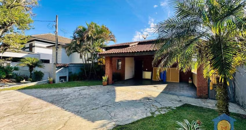Casa com 3 dormitórios para alugar, 166 m² por R$ 6.000,00/mês - Jardim das Flores - Cotia/SP