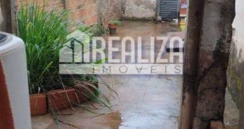 Casa padrão com 5 dormitórios no Núcleo Residencial Tutunas - Uberaba