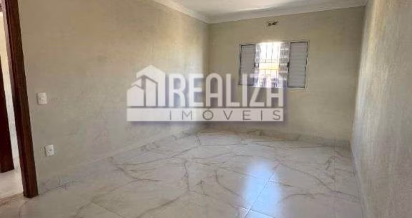 Sobrado à venda no Jardim América, Uberaba - 3 dormitórios, 1 suíte e garagem coberta