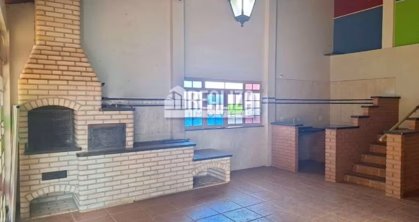 Casa à venda no Jardim Maracanã, Uberaba: amplo espaço e conforto para toda a família!